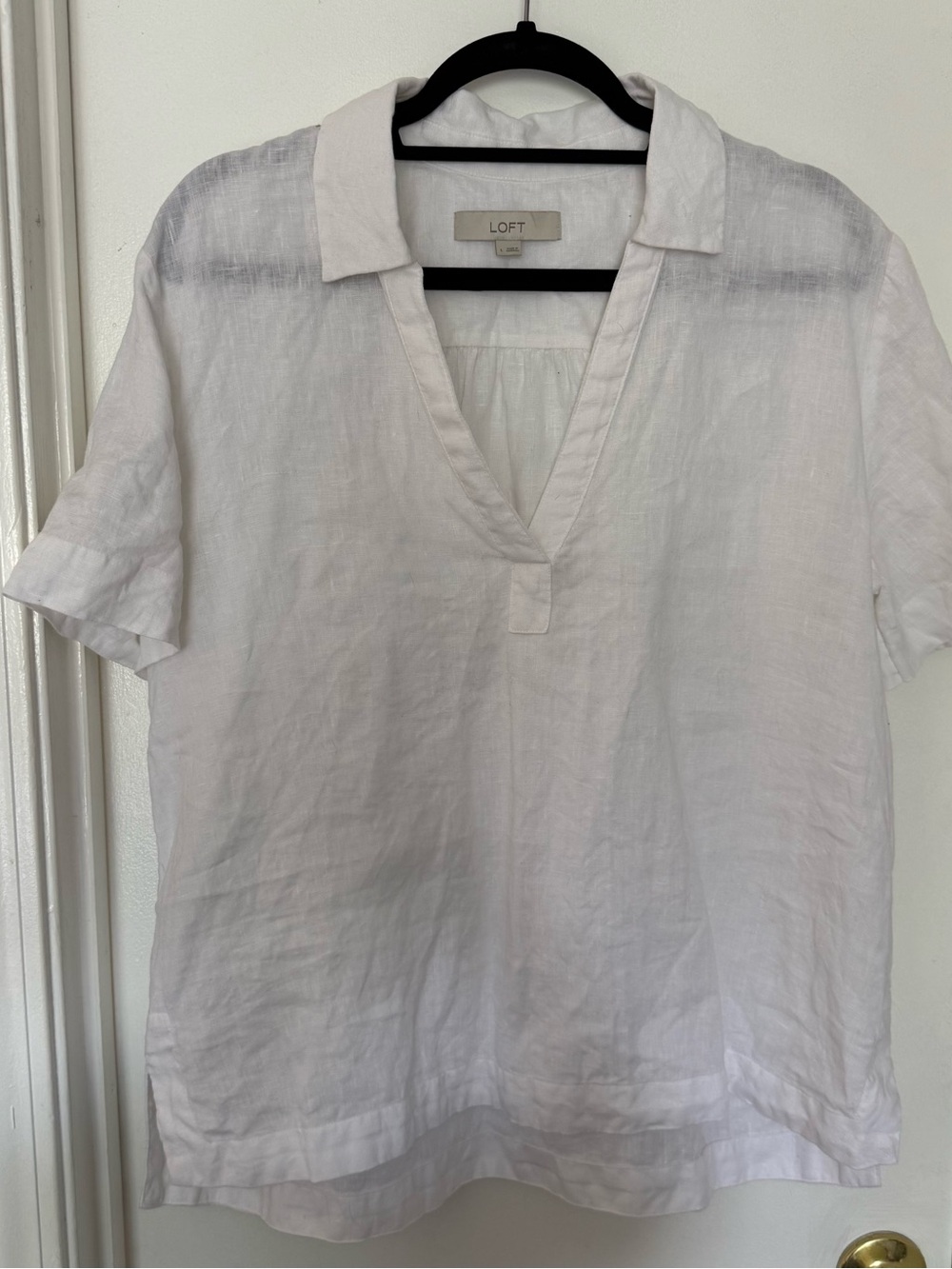 LOFT White Linen V-Neck Short Sleeve Top with Collar